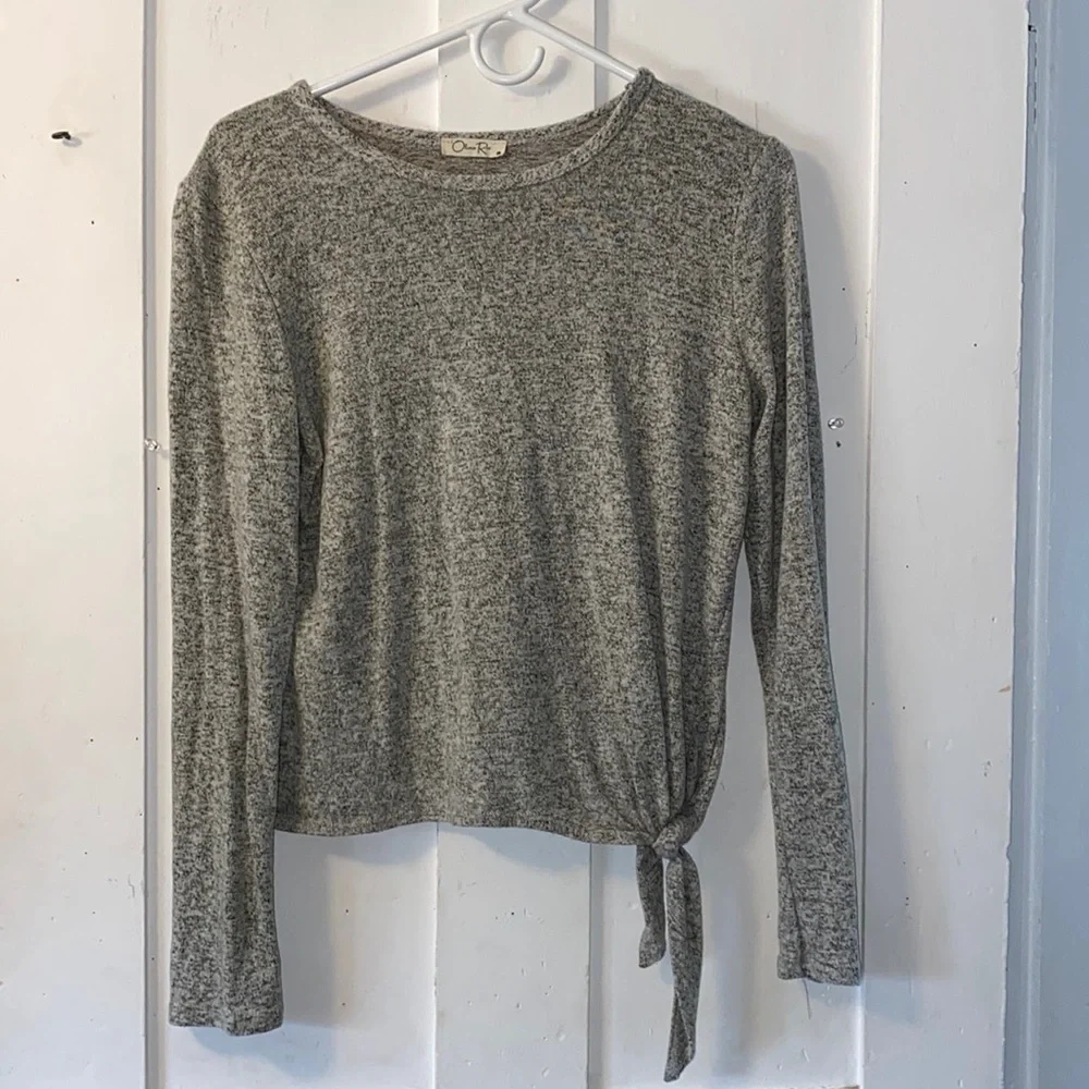 Olivia Rae Long sleeve - Picture 1 of 3